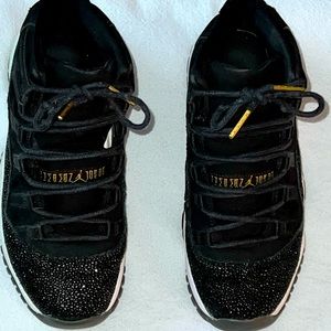 2017
Air Jordan USA 4Y Retro Premium GS 'Heiress' BLACK STINGRAY